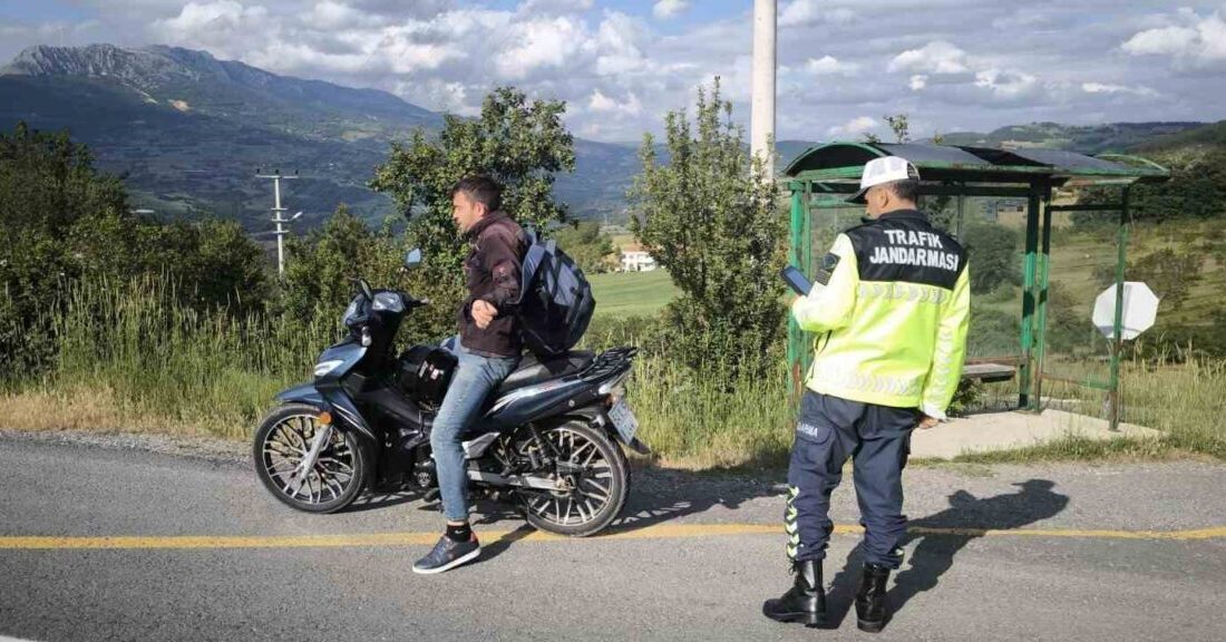 Sakarya’da trafik güvenliğini tehlikeye atan, kamu huzurunu bozan ve abartı