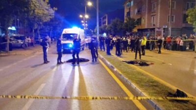 Sakarya’nın Hendek ilçesinde dün akşam saatlerinde cadde üzerinden yolun karşısına