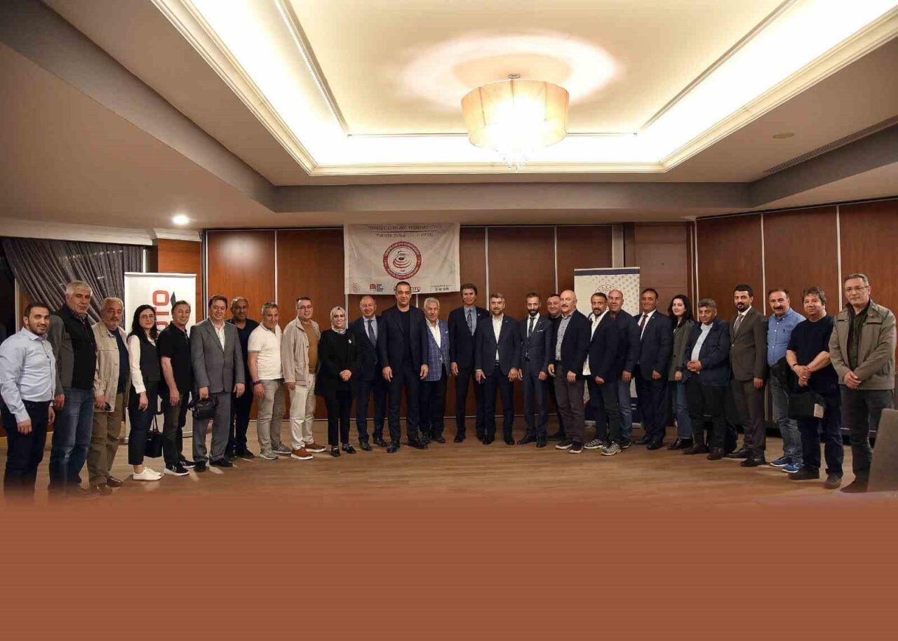 Türkiye Curling Federasyonu Başkanı Prof. Dr. Kenan Şebin, dünyanın en