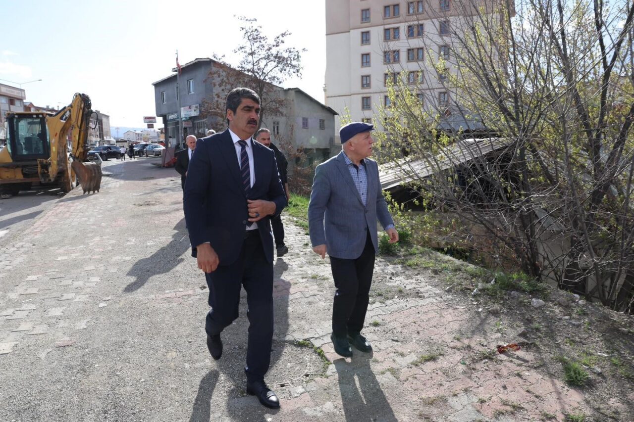 Erzurum Büyükşehir Belediye Başkanı Mehmet Sekmen, Aşkale ilçesinde planlanan kentsel