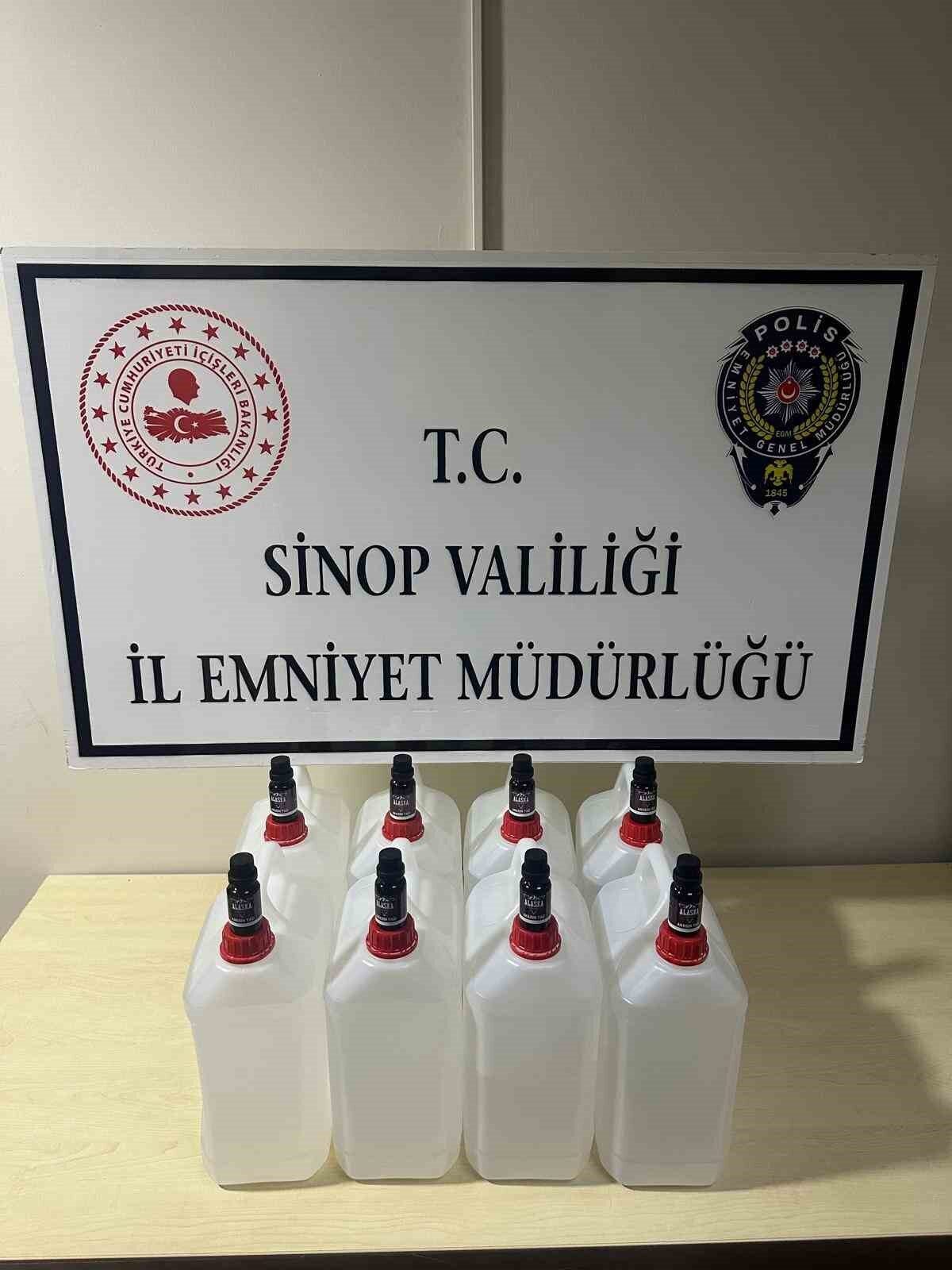 Sinop’ta 40 litre etil alkol ele geçirildi. Sinop İl Emniyet