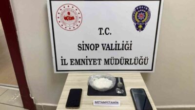 Sinop’ta polis ekiplerince düzenlenen uyuşturucu operasyonunda 71,9 gram metamfetamin maddesi