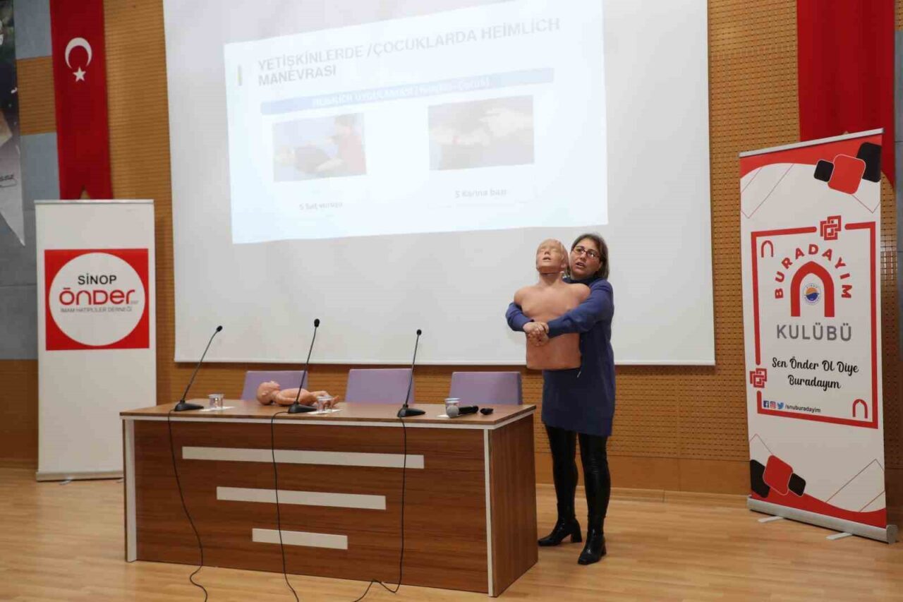 Sinop Üniversitesi Buradayım Öğrenci Topluluğu tarafından hayat kurtaran müdahalelerden biri