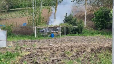Sinop’ta bir tarladan yükselen dumanlar paniğe neden oldu. Olay, 13.50’de