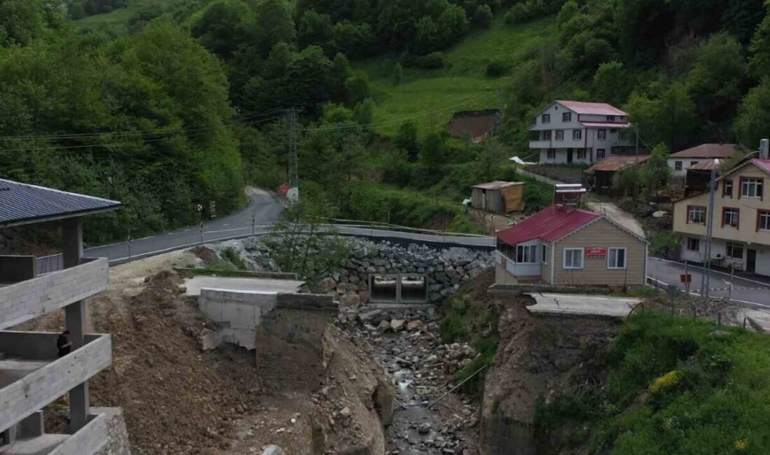 Trabzon’un sütlacı ile ünlü Maçka ilçesinin Hamsiköy mahallesinin ulaşım sorunu