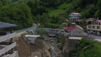 Trabzon’un sütlacı ile ünlü Maçka ilçesinin Hamsiköy mahallesinin ulaşım sorunu