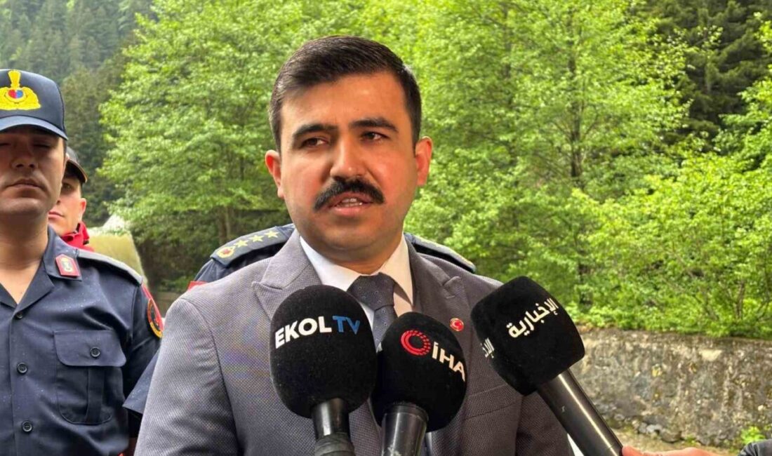 Suudi Arabistan uyruklu 9 yaşındaki Faisal için 4 günde 4 km’lik alan tarandı, aramalar sürüyor Trabzon’un Çaykara ilçesinin turizm merkezi Uzungöl’de su içmek isterken Haldizen