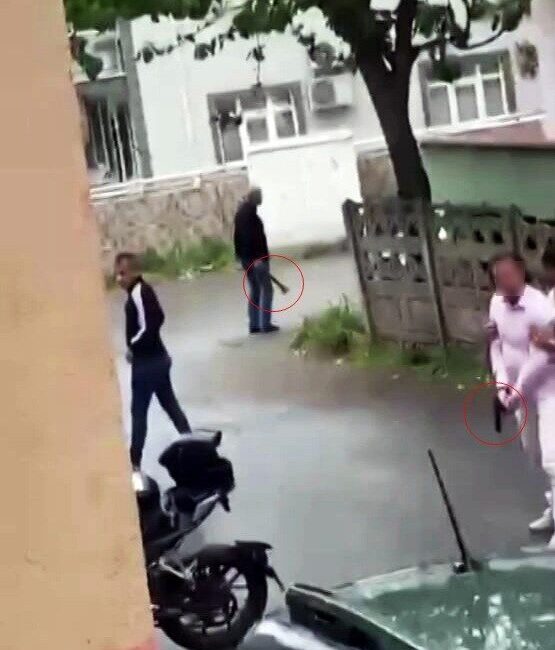 Sakarya’nın Adapazarı ilçesinde motosikletle arkadaşının yanına giden 17 yaşındaki çocuk,