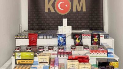 TEM otoyolu İzmit geçişinde durdurulan bir otomobilde çok sayıda kaçak