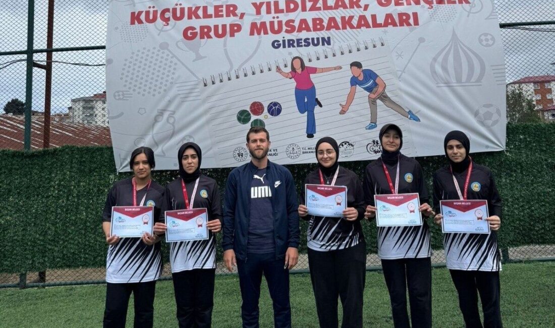 Erzincan Tercan Recep Gündüz AİHL Kız Bocce Takımı, Giresun’daki grup