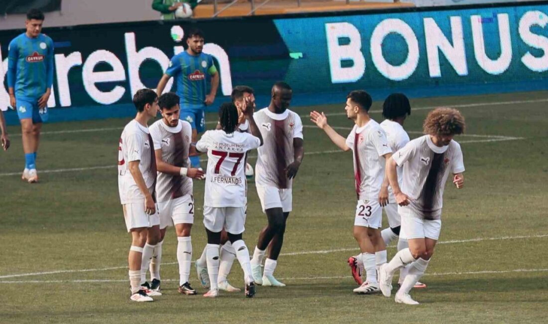 Trendyol Süper Lig’in 38. haftasında Çaykur Rizespor sahasında karşılaştığı Atakaş