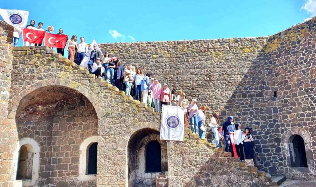Atatürk Üniversitesi Turizm Fakültesi öğrencileri “Şehir ve Kültür” derslerini Anadolu’nun