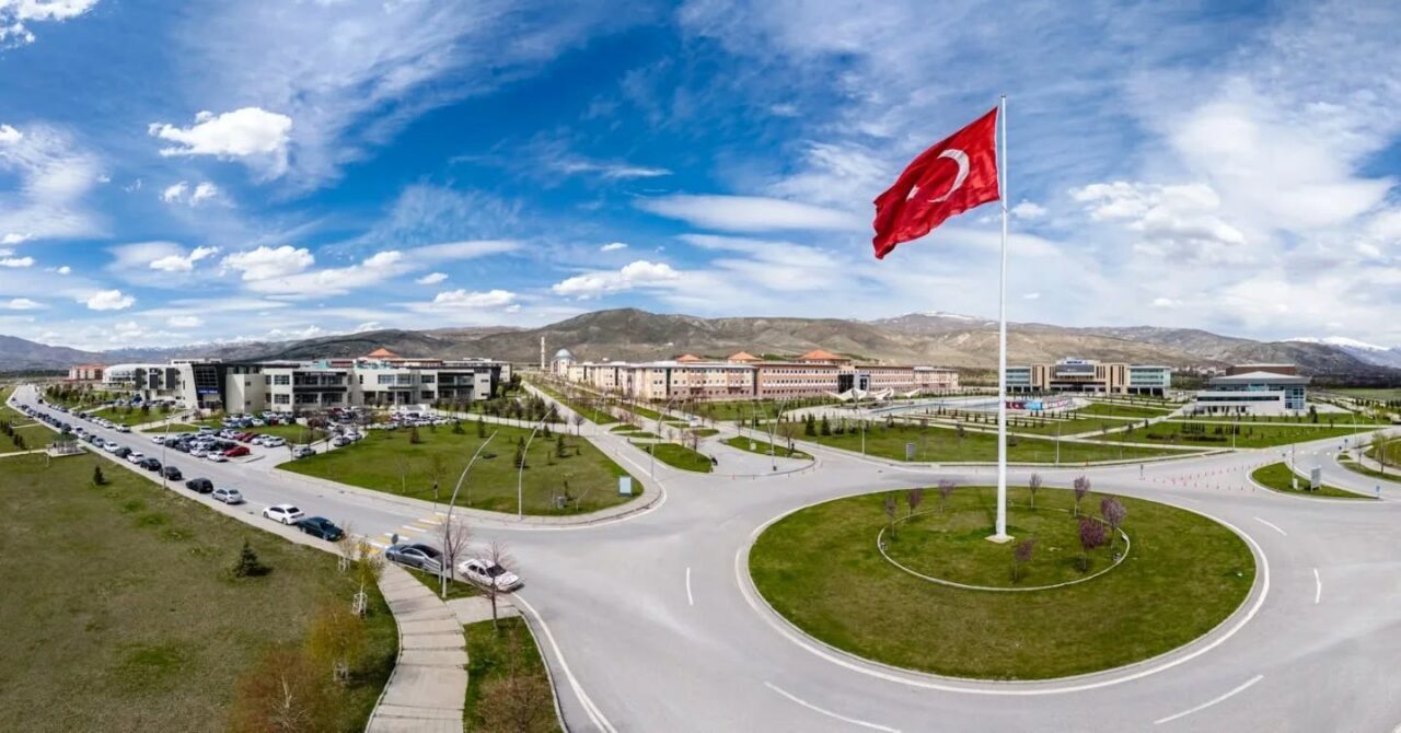 15 Mayıs 2025 tarihli ve 9818 sayılı Cumhurbaşkanı Kararı ile