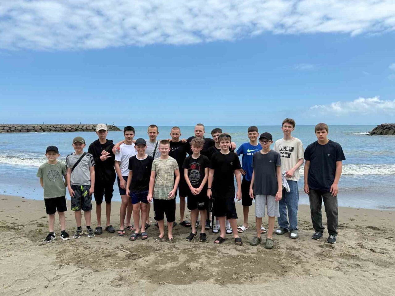 Ukrayna’da devam eden savaşın mağdur ettiği 75 çocuk, Trabzonspor ve