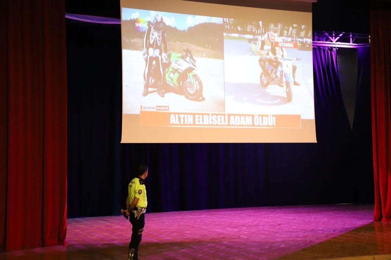 Erzincan Binali Yıldırım Üniversitesi Prof. Dr. Erdoğan Büyükkasap Kongre Merkezinde,