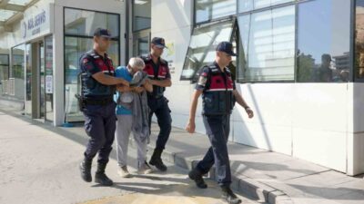 Kastamonu’nun Taşköprü ilçesinde uyuşturucu bağımlısı oğlunu tartışma sırasında bıçaklayarak öldüren