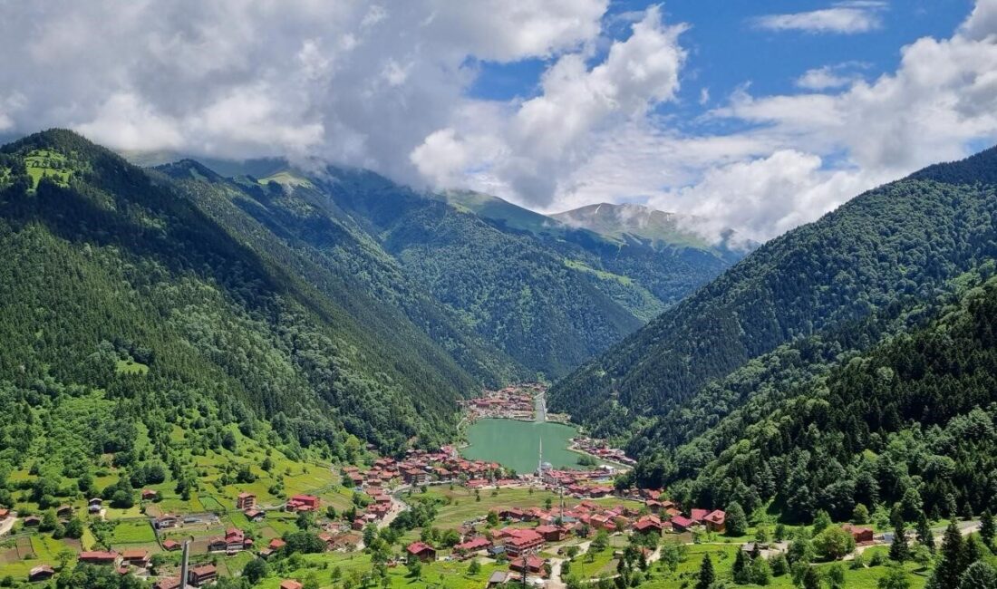 Uzungöl’e HES yapılmayacak, ÇED süreci bakanlıkça sonlandırıldı Trabzon’un dünyaca ünlü turizm merkezi Uzungöl’de yapılması planlanan hidroelektrik santrali