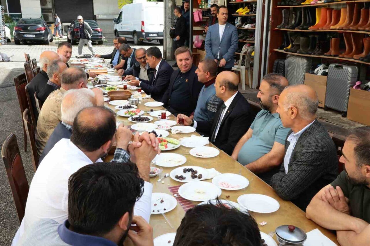Erzincan Valisi Hamza Aydoğdu, Erzincan Belediye Başkanı Bekir Aksun, İl