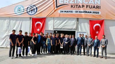 Erzincan Belediye binası önünde bin metrekarelik çadırda kurulan Erzincan Kitap