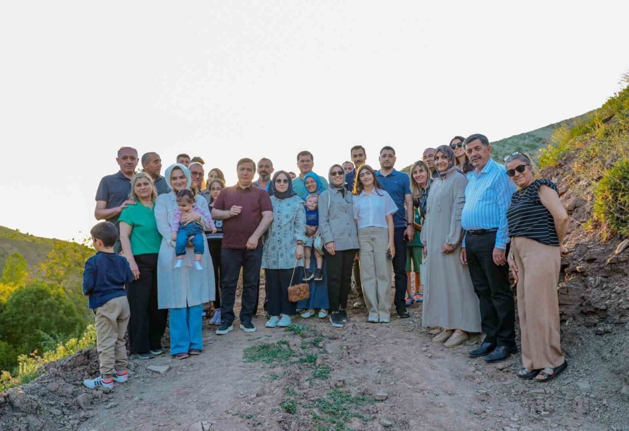 Erzincan Valisi Hamza Aydoğdu, Kemah ilçesine bağlı Küplü köyünde incelemelerde