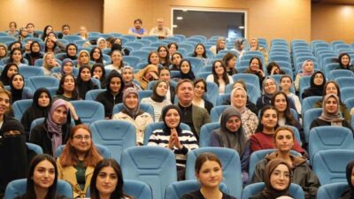 Erzincan Valisi Hamza Aydoğdu, birim amirleriyle birlikte, Kredi Yurtlar Kurumu