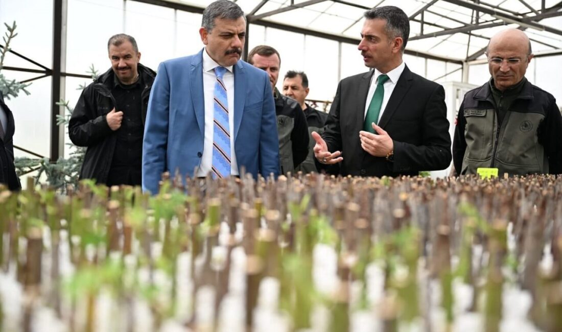 Erzurum Valisi Mustafa Çiftçi, Erzurum Orman Bölge Müdürlüğünü ziyaret etti.