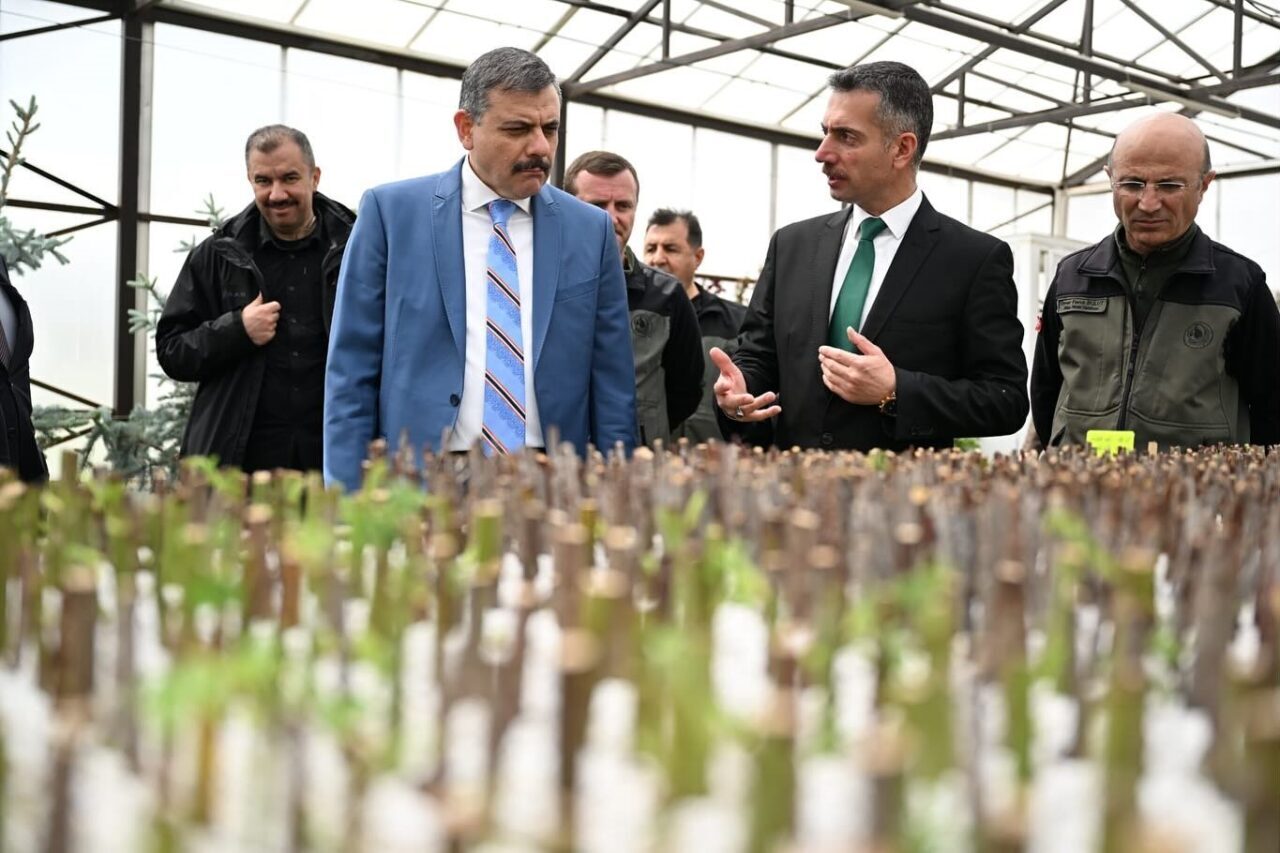 Erzurum Valisi Mustafa Çiftçi, Erzurum Orman Bölge Müdürlüğünü ziyaret etti.