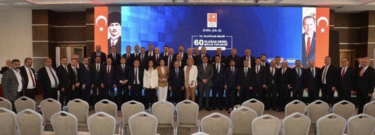 Bayburt Valisi Mustafa Eldivan, İçişleri Bakan Yardımcısı Mehmet Aktaş’ın başkanlığında