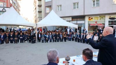 AK Parti Erzurum İl Başkanlığı tarafından düzenlenen “Vatandaş soruyor, Başkan