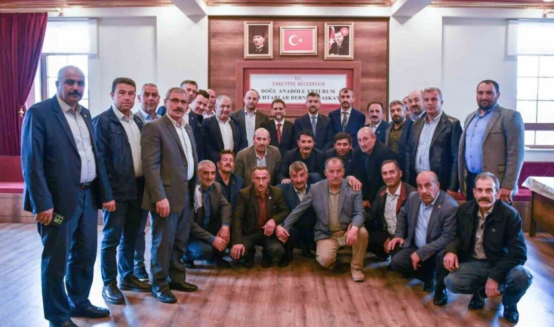 Erzurum’un Yakutiye ilçesinde, Belediye Başkanı Mahmut Uçar ve AK Parti