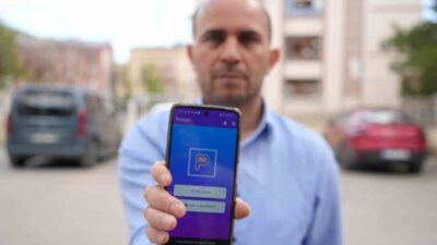 Bayburt’ta görev yapan Bilişim Teknolojileri Öğretmeni İdris Karateke, çöplük yangınında