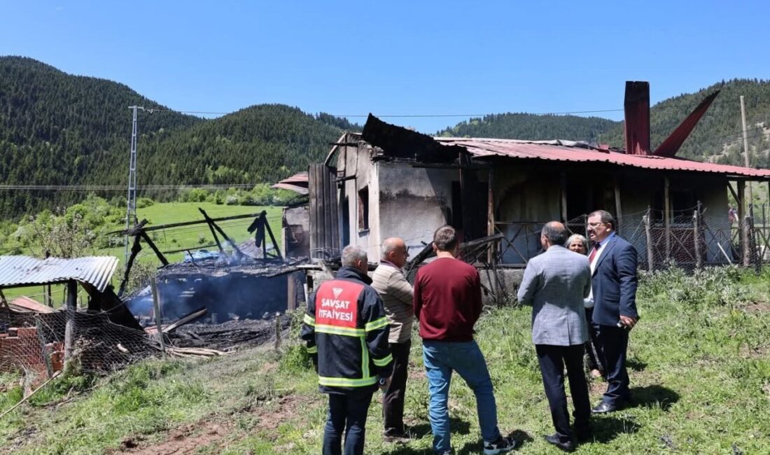Artvin’in Şavşat ilçesinde yaşlı bir kadına ait tek katlı müstakil