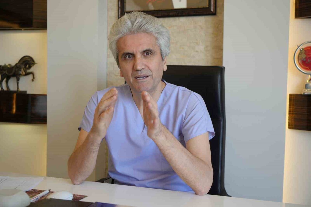 Estetik Plastik Cerrahi Uzmanı Prof. Dr. Hayati Akbaş, sosyal medya