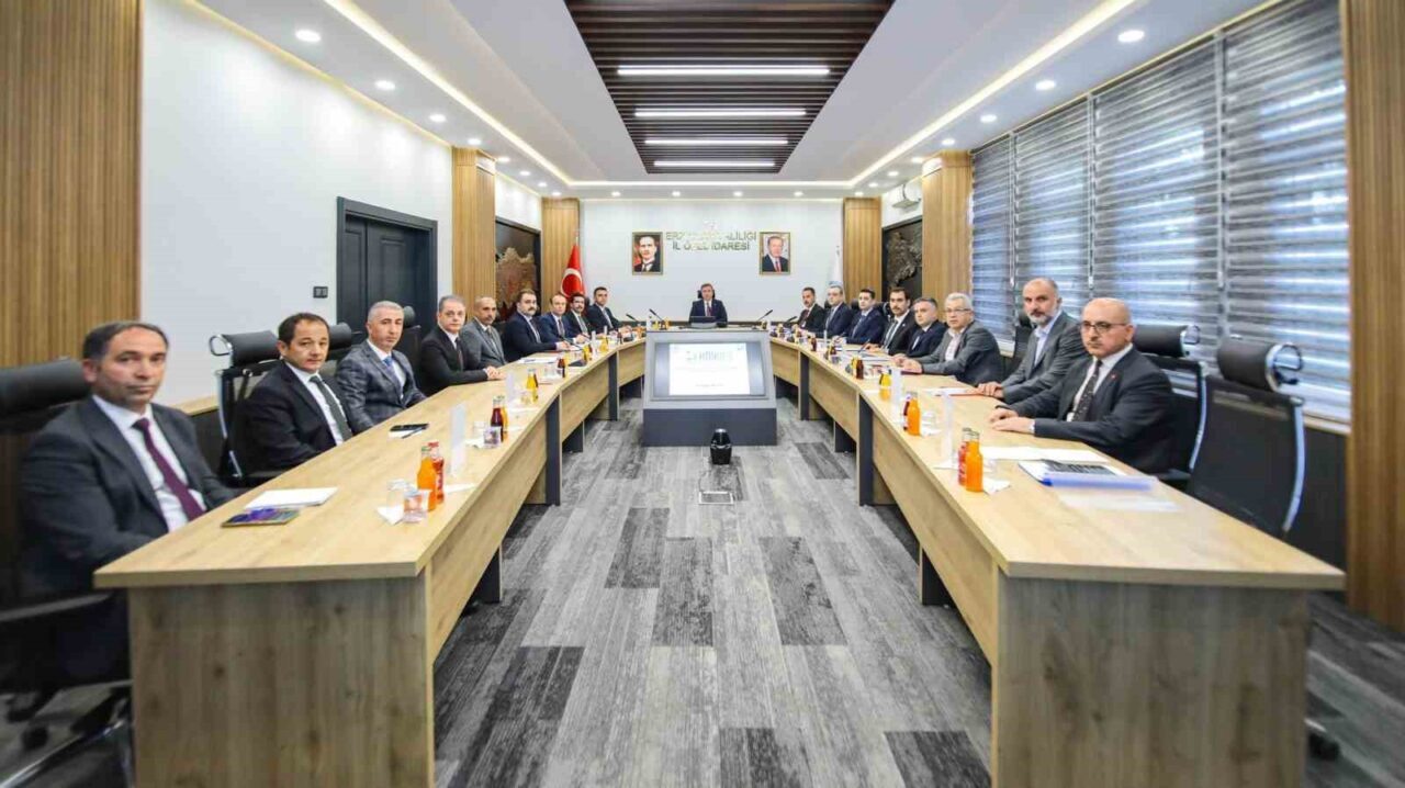 Erzincan Valisi Hamza Aydoğdu başkanlığında; Vali Yardımcısı/İl Özel İdaresi Genel