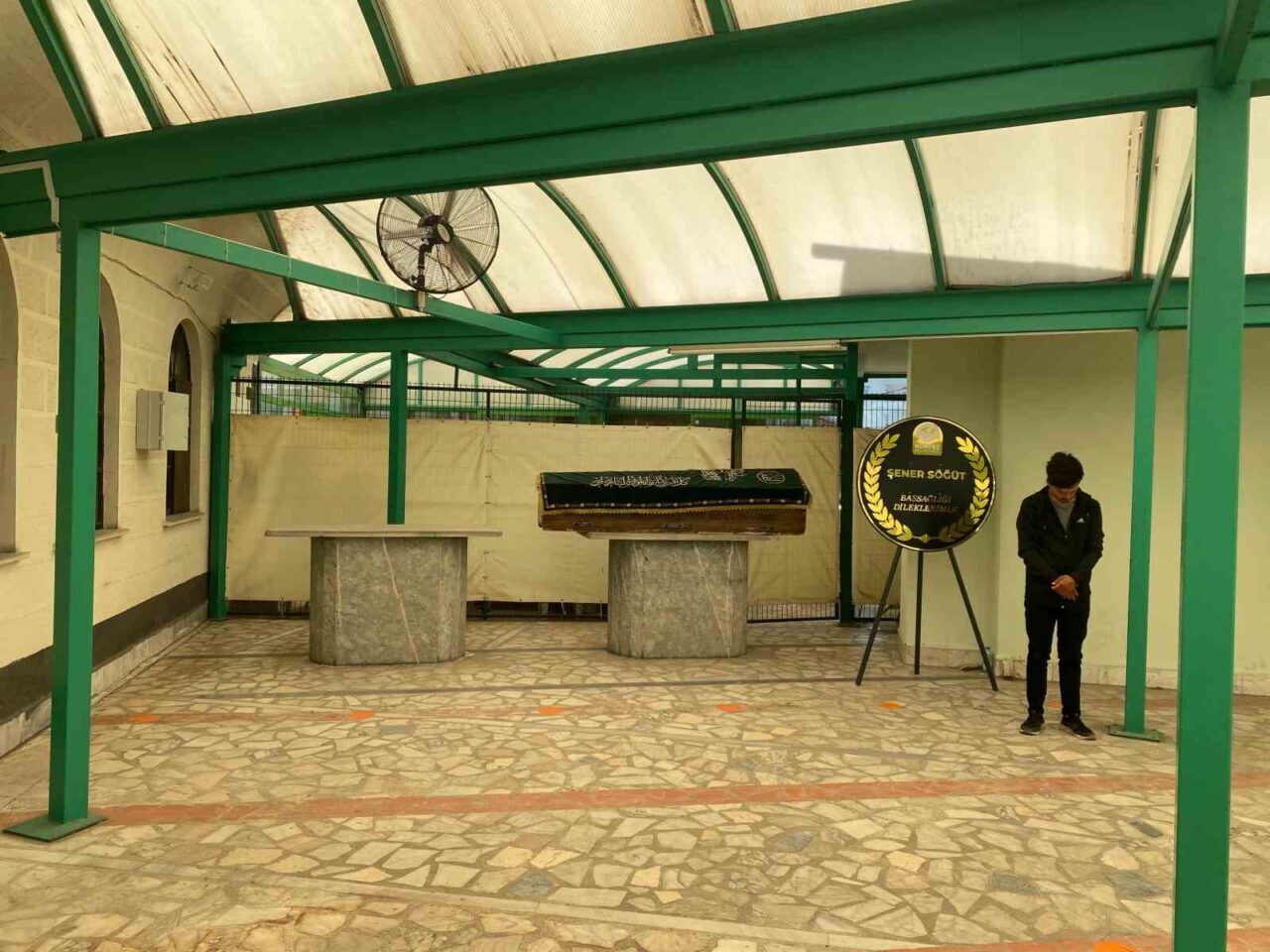 Kocaeli’nin İzmit ilçesinde yalnız yaşadığı evde hayatını kaybeden 21 yaşındaki