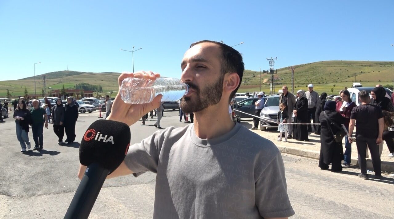 Bayburt’ta Yükseköğretim Kurumları Sınavı (YKS) Alan Yeterlilik Testleri (AYT) oturumu