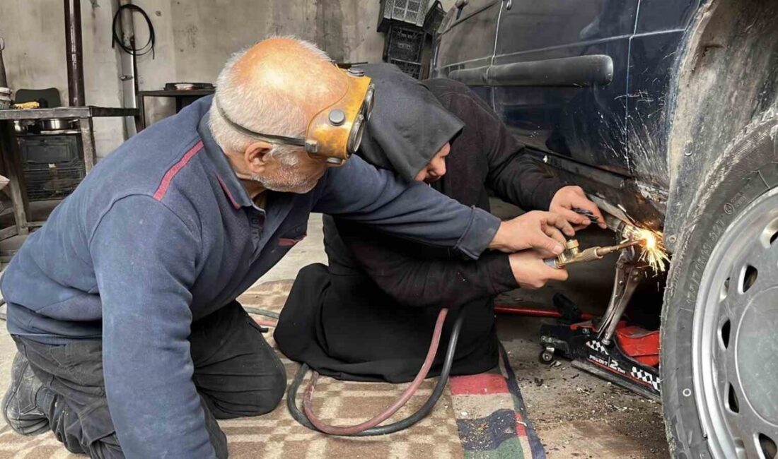Bayburt’ta yaşayan 59 yaşındaki Hatice Kırlangıç, 40 senedir aynı yastığa
