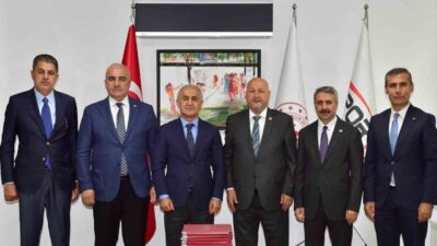 Adıyaman’a 10 bin seyirci kapasiteli yeni şehir stadyumu, Kahta ilçesine