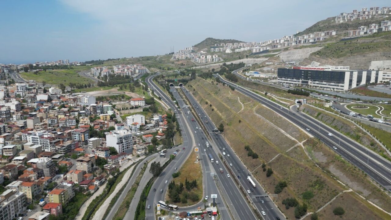 AK Parti İzmir İl Başkanı Bilal Saygılı, AK Parti hükümetlerinin