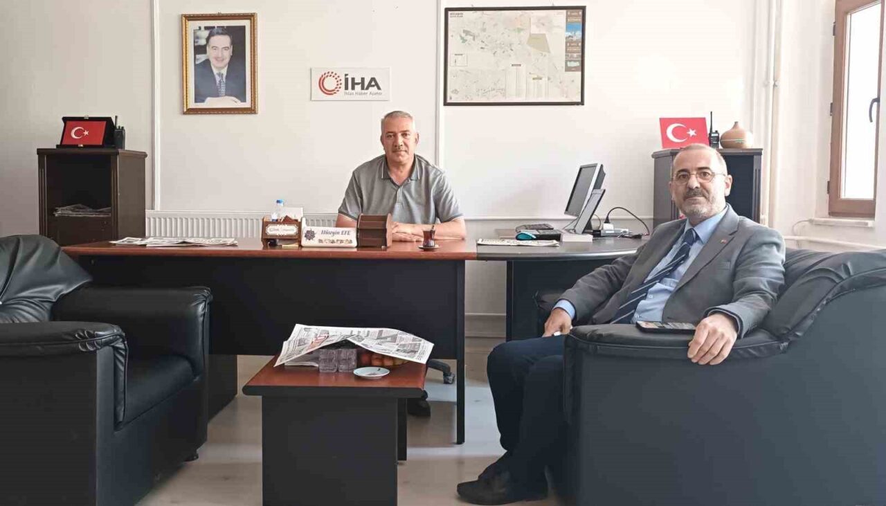 AK Parti Kütahya Merkez İlçe Başkanı Murat Afşarünal, teşkilat çalışmalarıyla