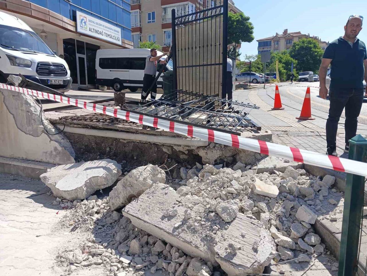 Ankara’nın Altındağ ilçesi bağlı Bostancık Caddesi’nde meydana gelen trafik kazaları,