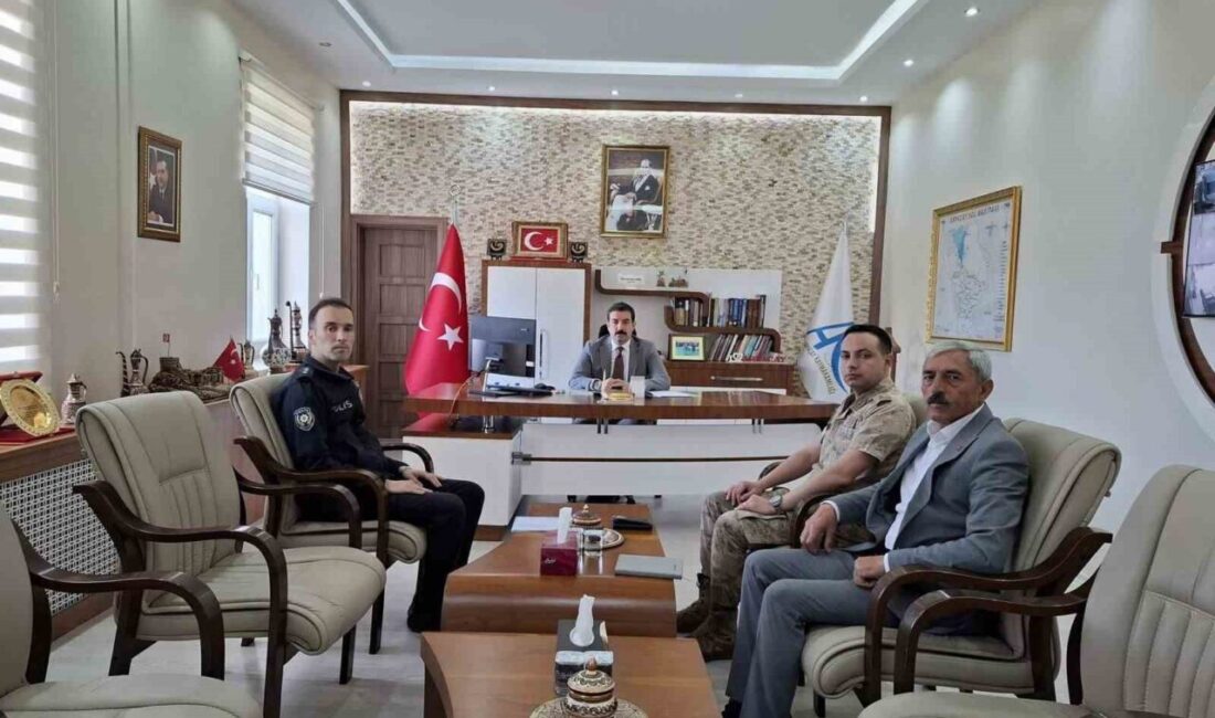 Arpaçay’da Kurban Bayramı trafik tedbirleri toplantısı yapıldı Kurban Bayramı tatili süresince alınacak trafik ve asayiş önlemleri kapsamında