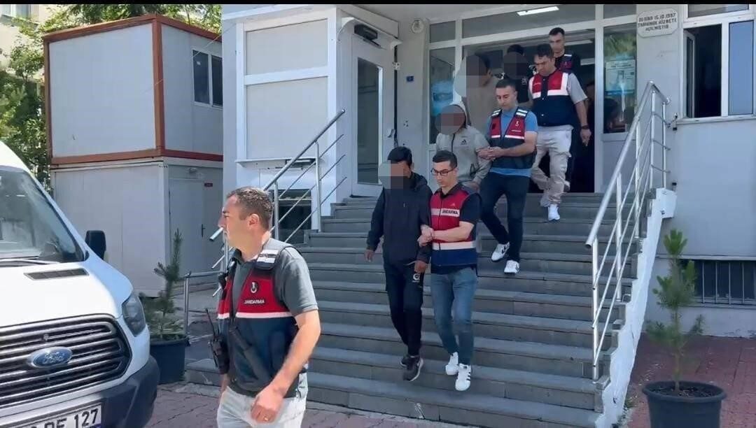 Artvin’in Şavşat ilçesinde düzenlenen operasyonda 4 Afganistan uyruklu düzensiz göçmen