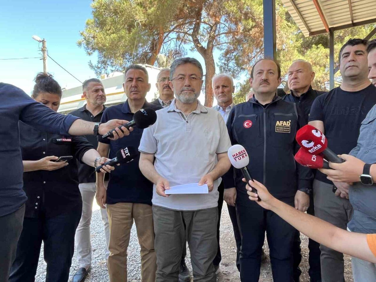 Tarım ve Orman Bakanı İbrahim Yumaklı, İzmir’de dün çıkan ve