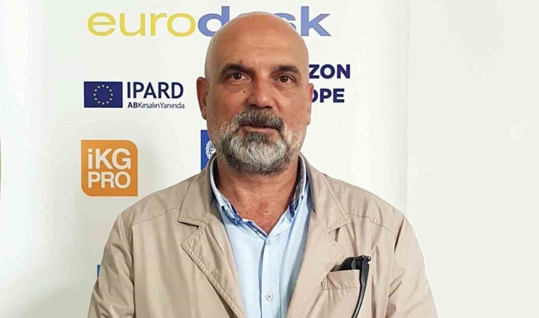 Başkan Gülerci, tatilcileri Dumlubaba’ya davet etti, yetkilileri göreve çağırdı Dumlubaba Doğa ve Kültür Derneği Başkanı Kenan Gülerci yaz mevsiminin