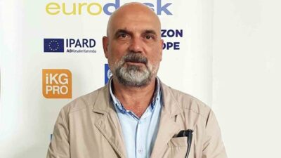 Dumlubaba Doğa ve Kültür Derneği Başkanı Kenan Gülerci yaz mevsiminin