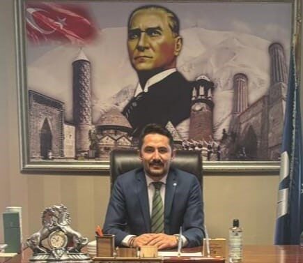 Başkan Özbek’ten katılımcı ve yenilikçi yönetim vurgusu Erzurum Serbest Muhasebeci Mali Müşavirler Odası (SMMMO) Başkanı Aykut Özbek,
