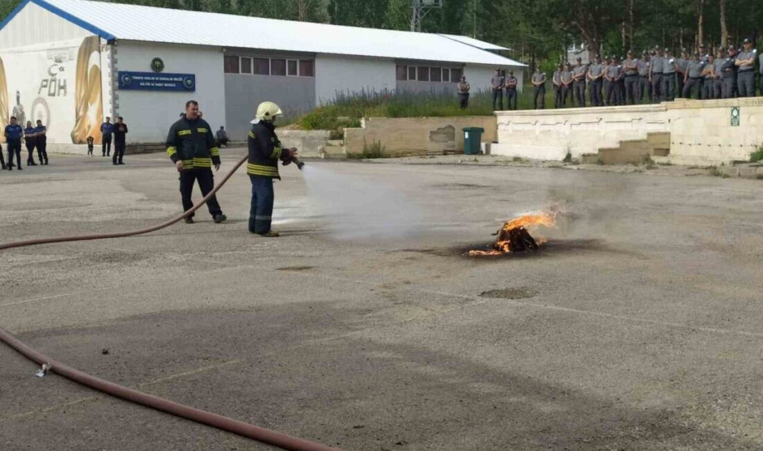 İtfaiye Müdürlüğü ekipleri, Bayburt Polis Meslek Eğitim Merkezi (POMEM) öğrencileri