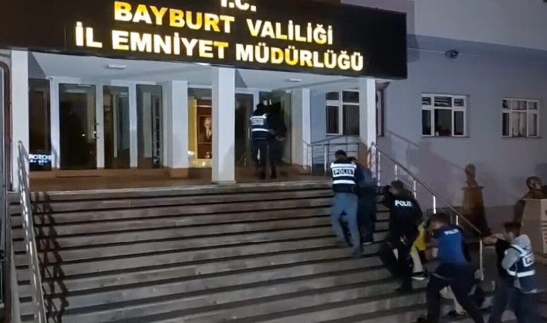 Bayburt İl Emniyet Müdürlüğü Göçmen Kaçakçılığıyla Mücadele ve Hudut Kapıları