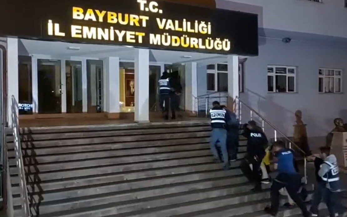 Bayburt İl Emniyet Müdürlüğü Göçmen Kaçakçılığıyla Mücadele ve Hudut Kapıları